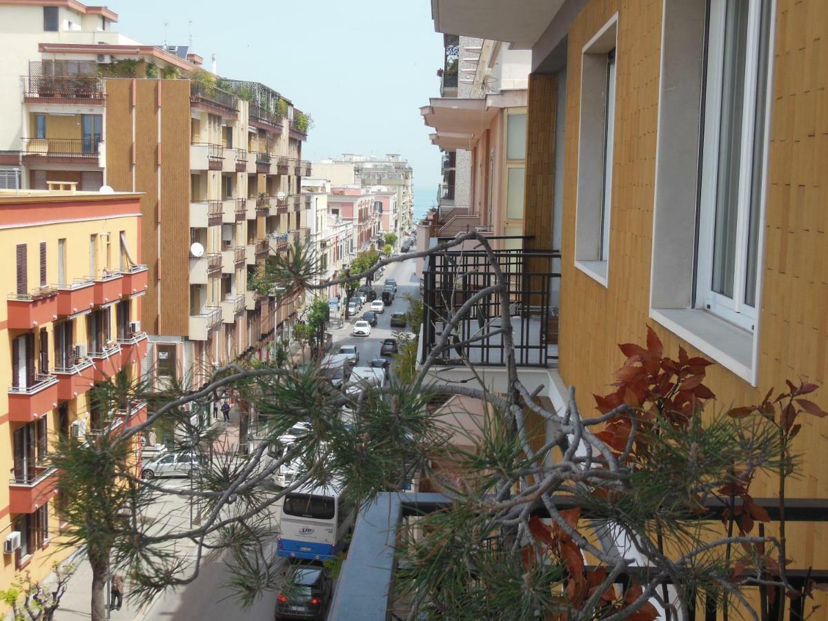 La Casa Degli Artisti Lägenhet Trani Exteriör bild